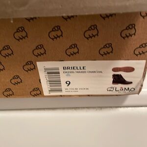 New Women’s LaMo Black snow Boots. Size 9.  Will keep your feet nice and warm